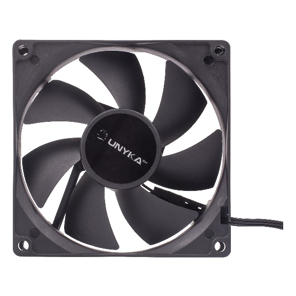 ÷ Ventilador interno unyka 90mm color negro 7 aspas